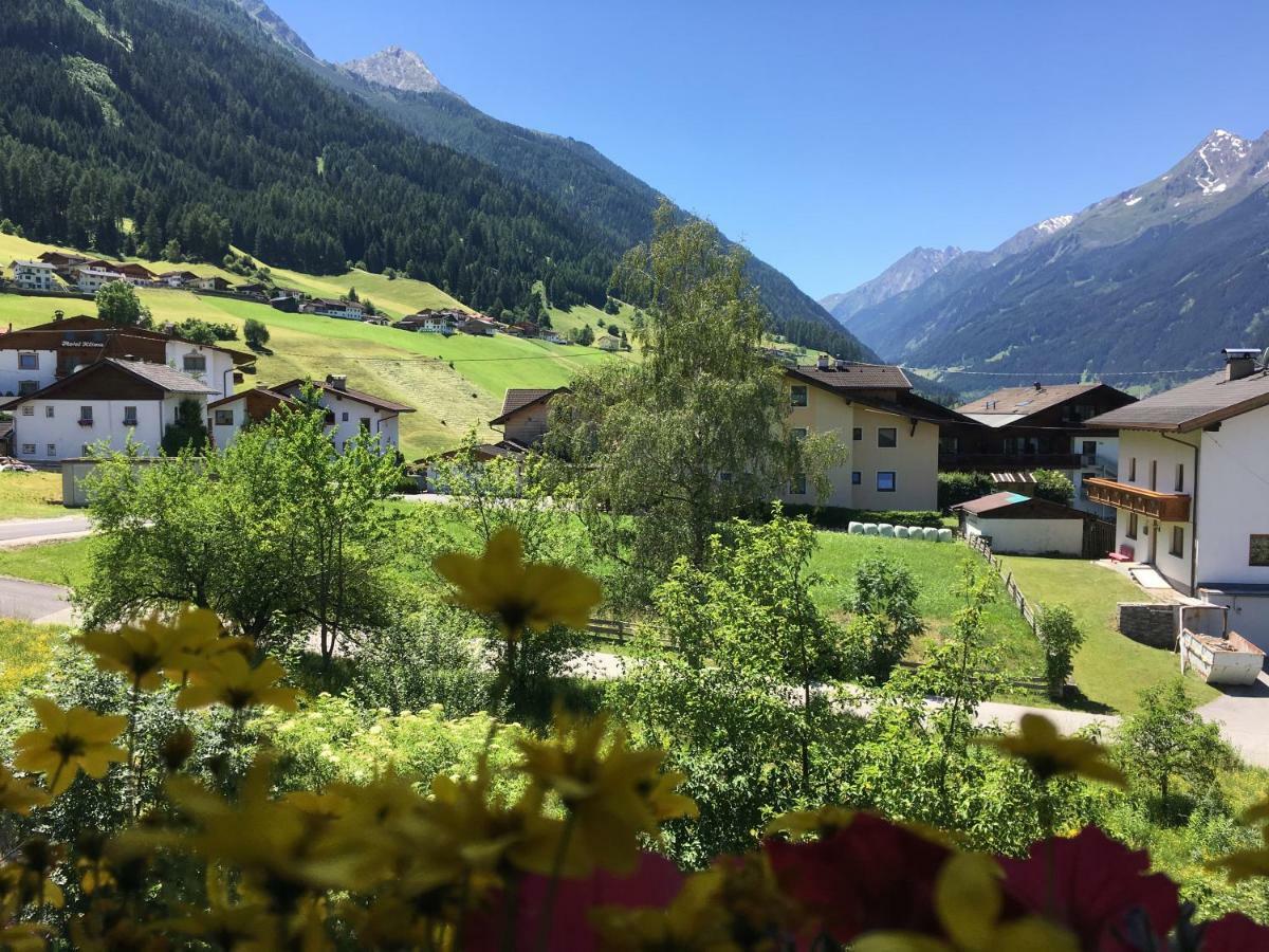 Ferienwohnungen Kindl Neustift im Stubaital Exterior foto